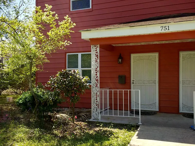 751 E Duffy St #A — Photo 20