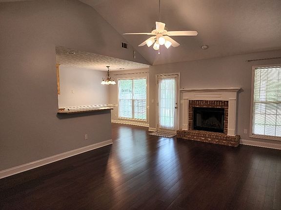4th image of 8004 Garrett Pines Dr