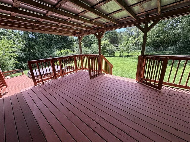 702 Rodeo Rd — Photo 17