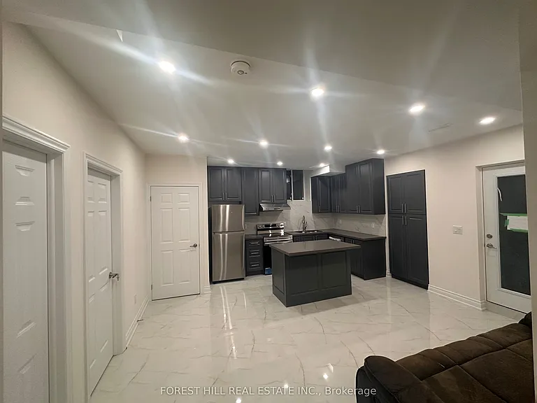 5 Ballanview Ct #BASEMENT — Photo 4