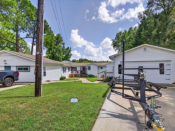 4th image of 105 Bluewater Cir