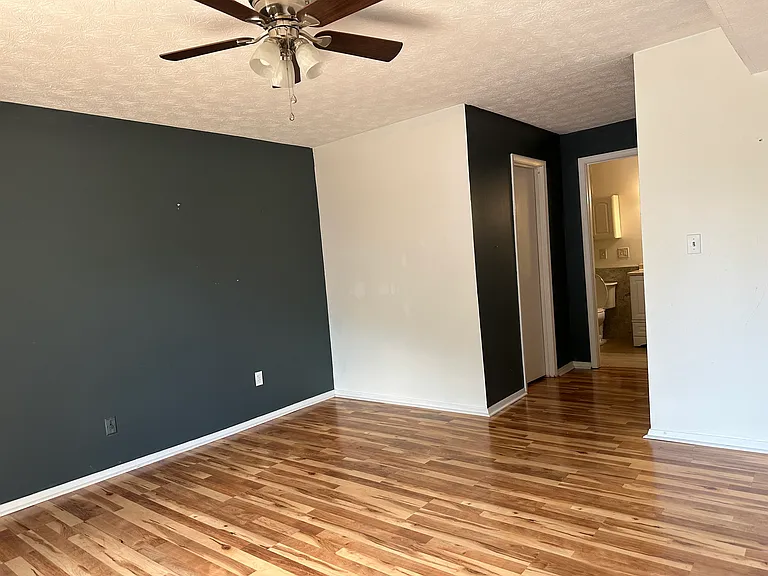 306 Park Ridge Cir — Photo 10