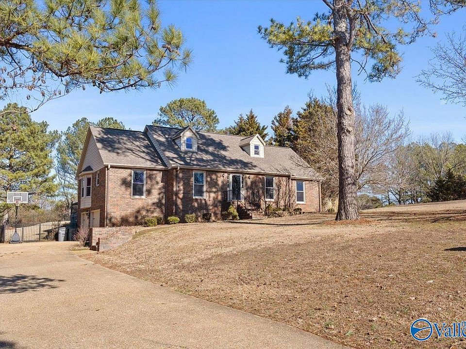 1st image of 7605 Dr Kennedy Dr