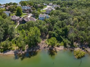 70 Windy Ct, Branson West, MO 65737