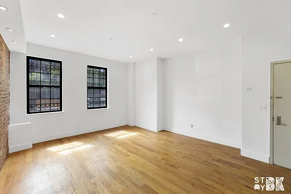 Rented by StayBK LLC | media 44