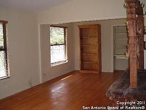 2nd image of 475 Sharon Dr