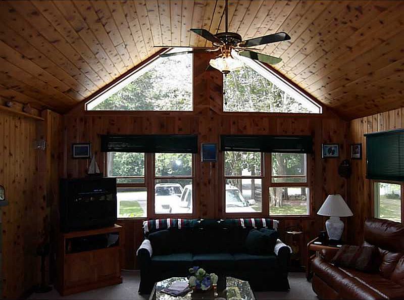 43 Benson Ave, Westerly, RI 02891 Zillow