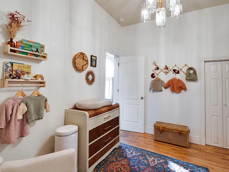 3707 N Franklin St — Photo 16