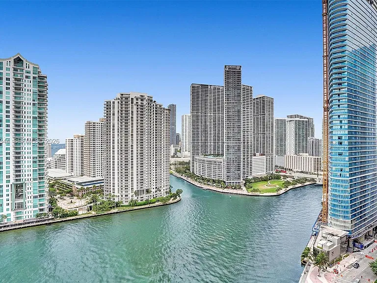 325 Biscayne Blvd #2519 — Photo 29