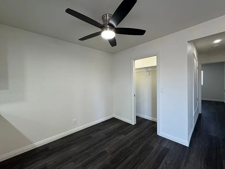 Sunset Apartment Homes — Photo 3