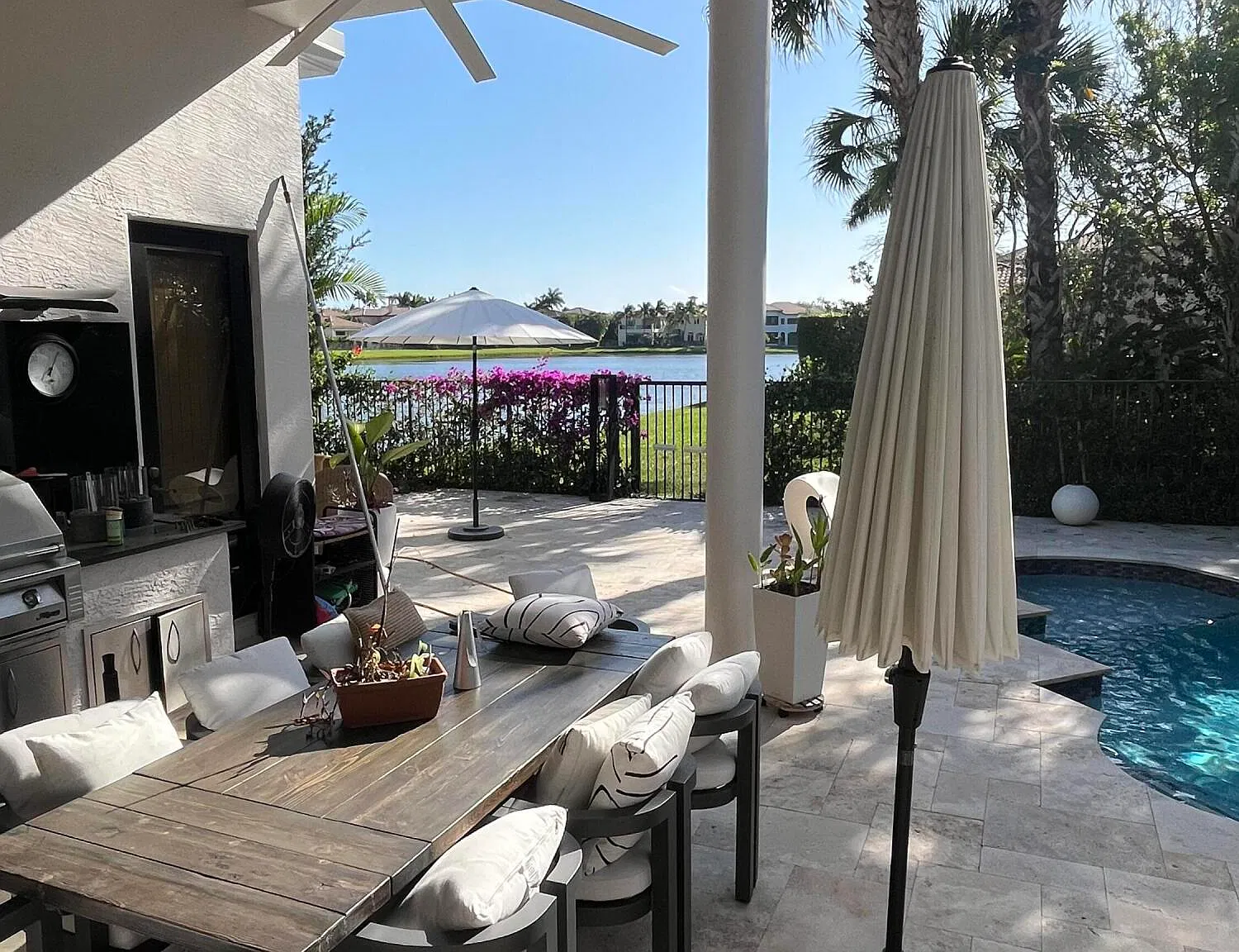 5 bed, 6.0 bath, 4448 sqft, $15,900 — Photo 3