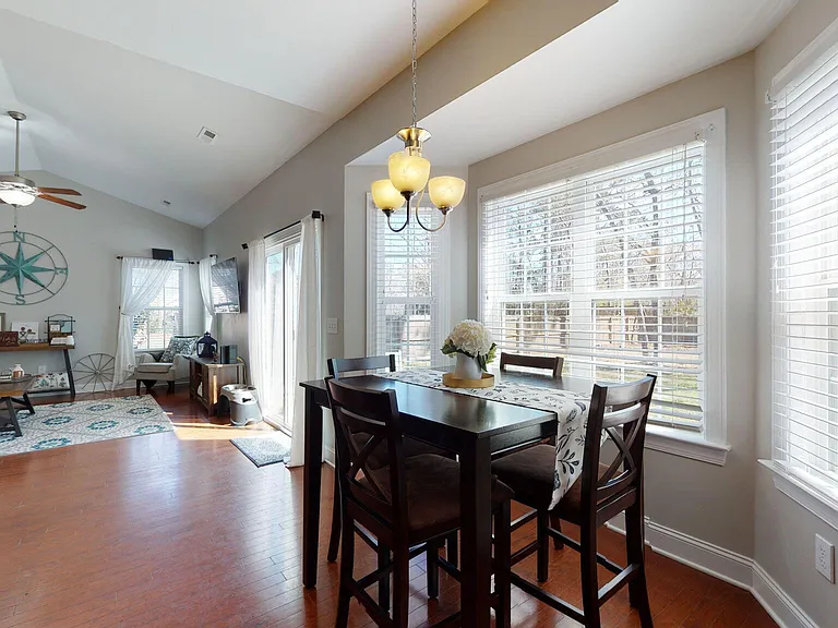 505 Pinehurst Cir — Photo 27