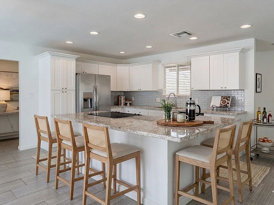 1st image of 1262 E Hermosa Dr