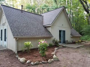 8415 Seventeen Mile Rd NE, Cedar Springs, MI 49319