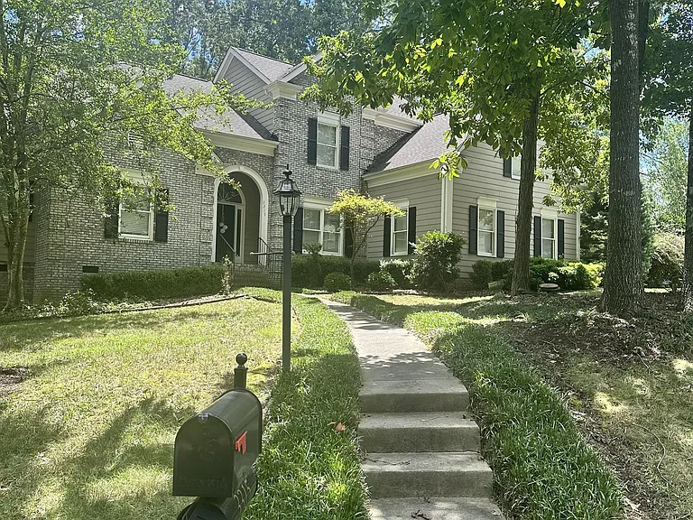 3315 Parting Brook Ct — Photo 2