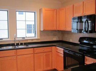 7 Chatham Way #7, Watertown, MA 02472