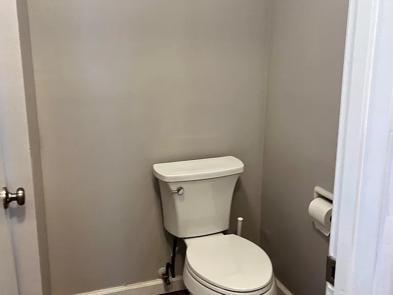 5496 Carlson Dr — Photo 11