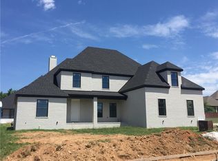 1922 Cherborg Ave, Springdale, AR 72764