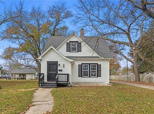 940 S Hickory St, Ottawa, KS 66067