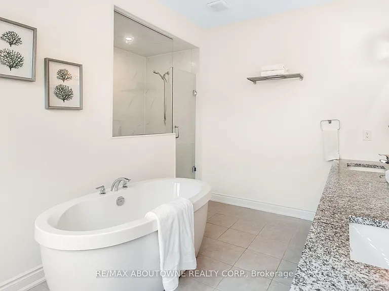 3294 Millicent Ave — Photo 29