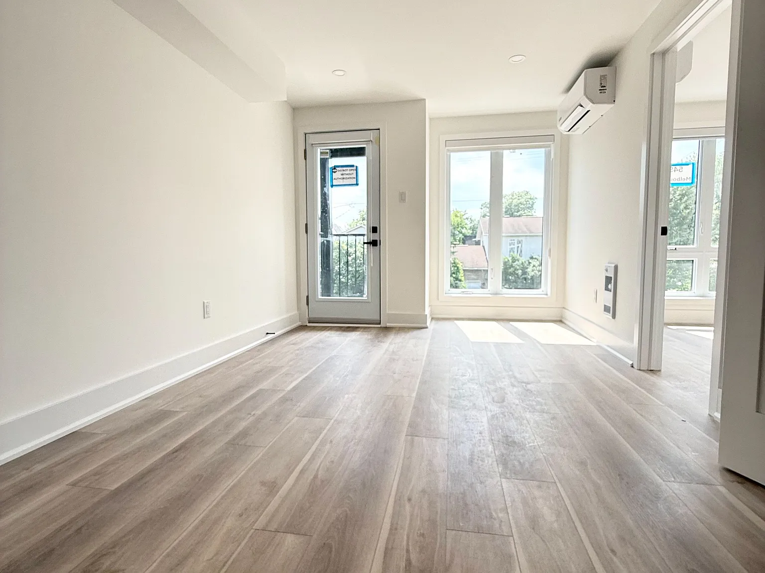 1 bed, $1,895 — Photo 3