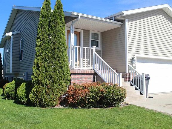 2nd image of 2150 Blue Heron Ct