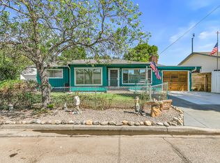 531 S 1st St, Central Point, OR 97502