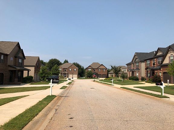 5th image of 1121 Parkside Ln