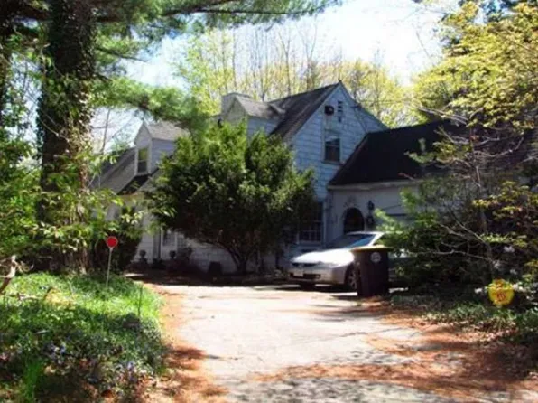 40 Homestead Ave, Weymouth, MA 02188