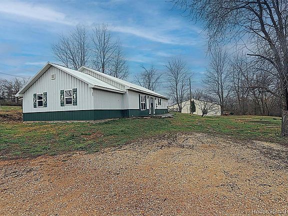 4th image of 205 Stump Creek Ln