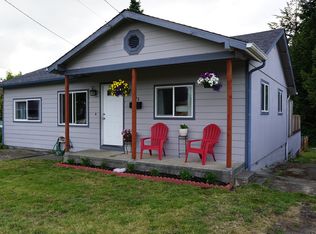 402 W 5th St, Coquille, OR