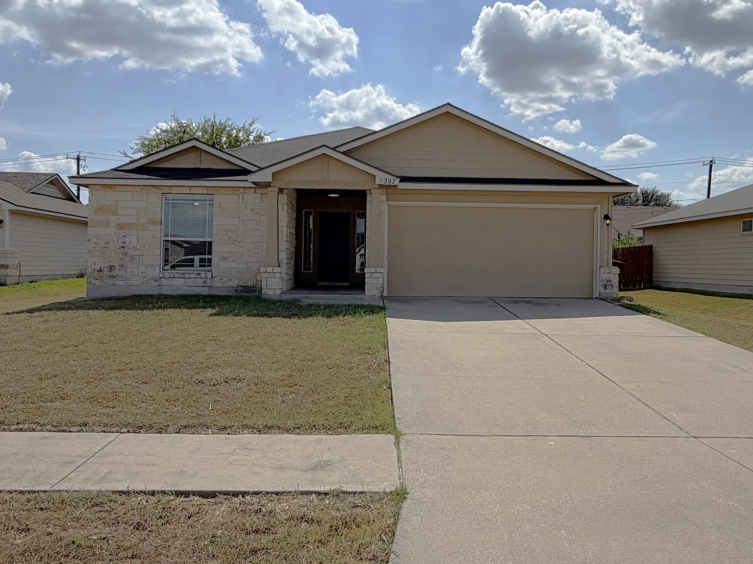 4 bed, 1848 sqft, $1,695 — Photo 2