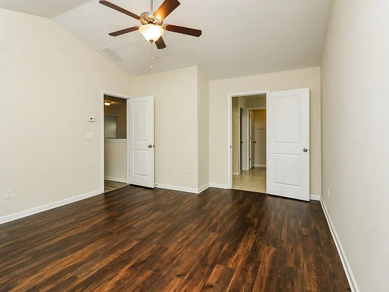 374 Darbys Run Ct — Photo 13