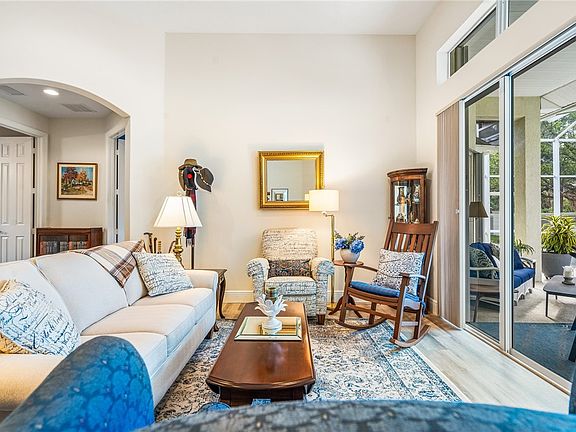 4th image of 4105 Abington Woods Cir