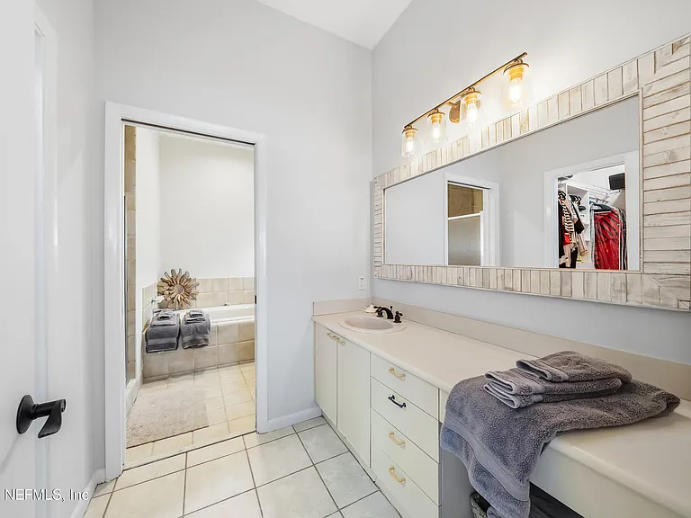 75 Comares Ave #3A — Photo 21
