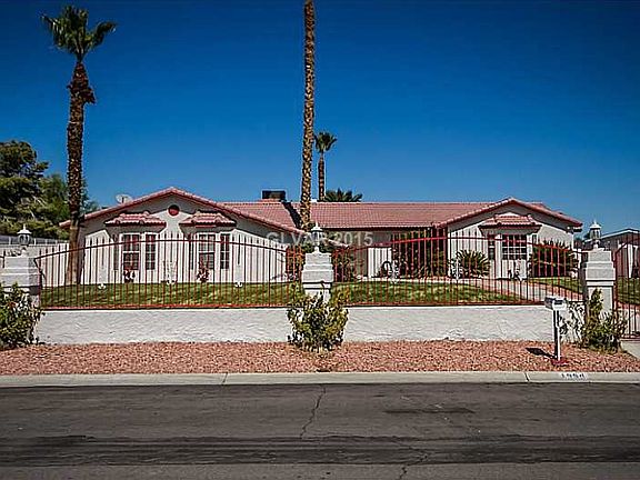 2nd image of 1954 Mimosa Cir