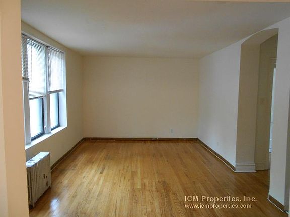 3rd image of 625 W Melrose St APT P1