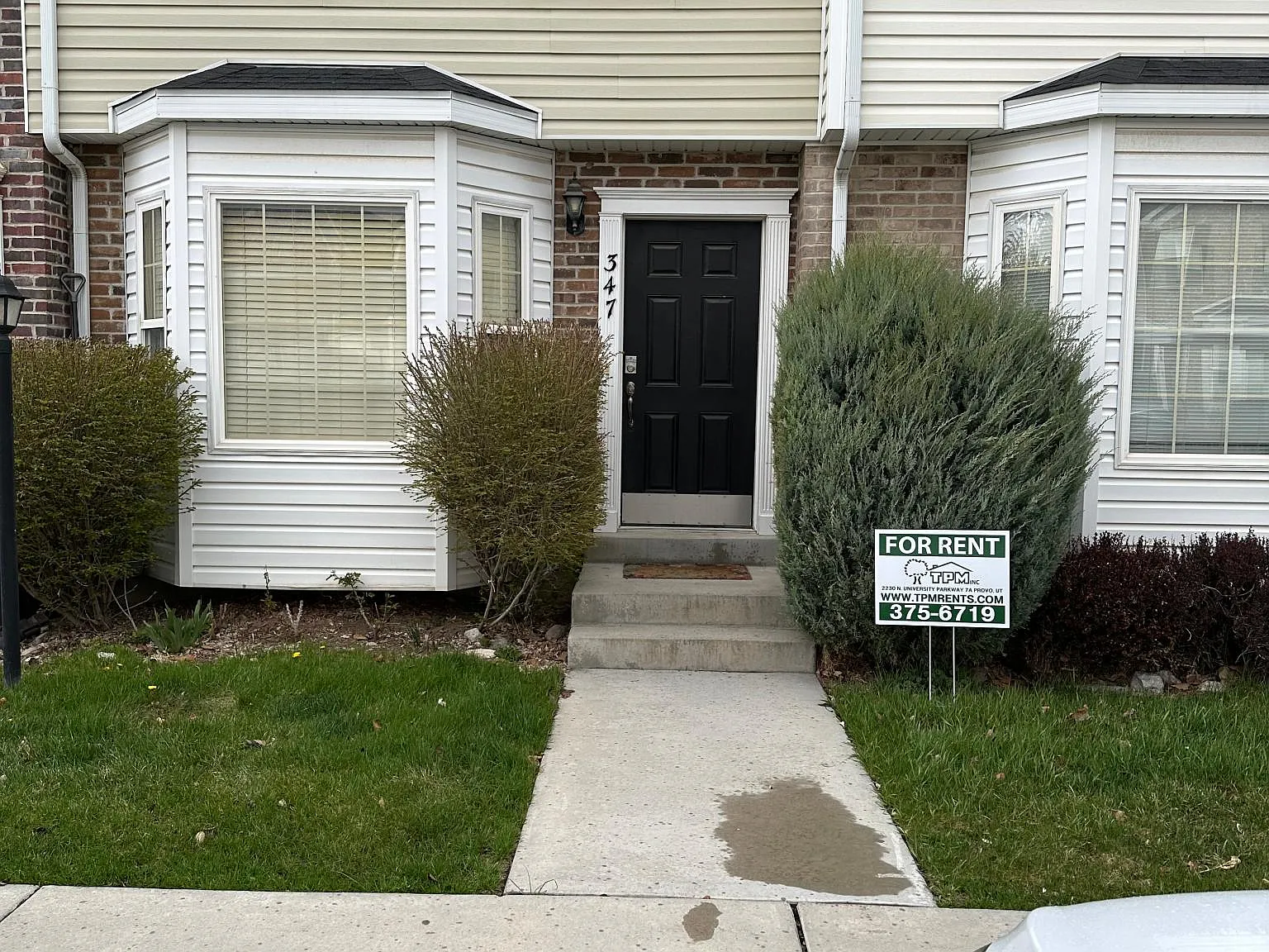 2 bed, 1070 sqft, $1,450 — Photo 1