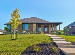 1797 E Skyline Avenue, Ozark, MO 65721
