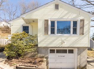 548 Poplar St, Roslindale, MA 02131