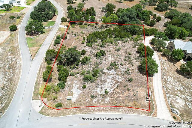 1st image of 290 Gauntlet LOT 586