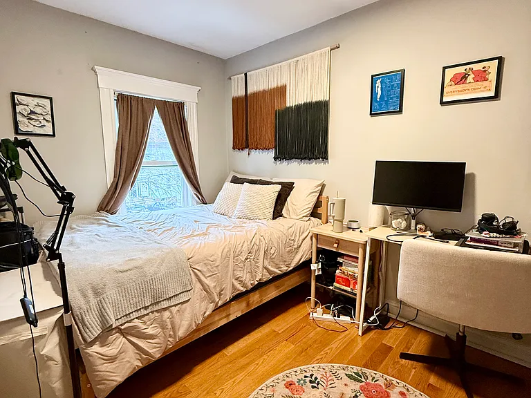 452 E 3rd St #2 — Photo 9