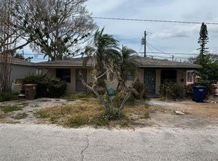 148 147th Ave E, Madeira Beach, FL 33708