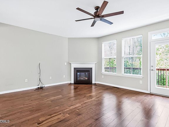4th image of 5617 Wade Park Blvd
