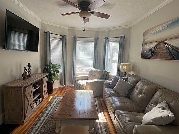 5th image of 132 King St #1