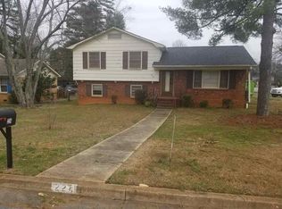 224 Quartermaster Rd, Spartanburg, SC 29301