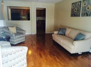 490 N River Rd #39, Manchester, NH 03104