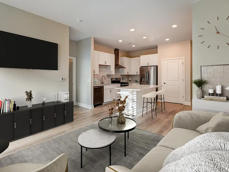 6633 Dale Dr #214 — Photo 1