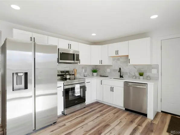 23 University Drive, Longmont, CO 80503