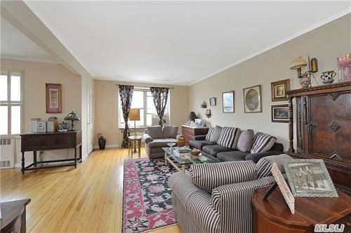 4th image of 67-66 108th St APT B34